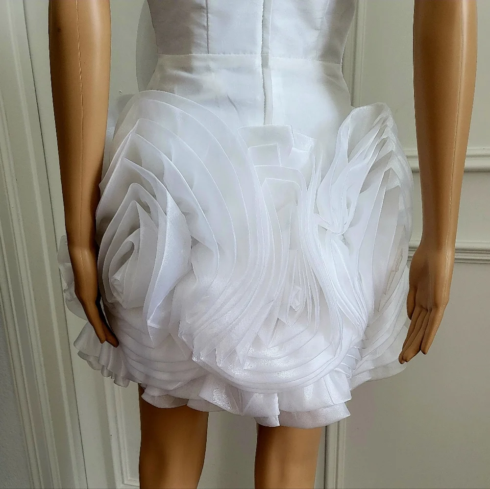 Milano Formals White Rose Bud Detail Cocktail Mini Dress - Picture 4 of 6